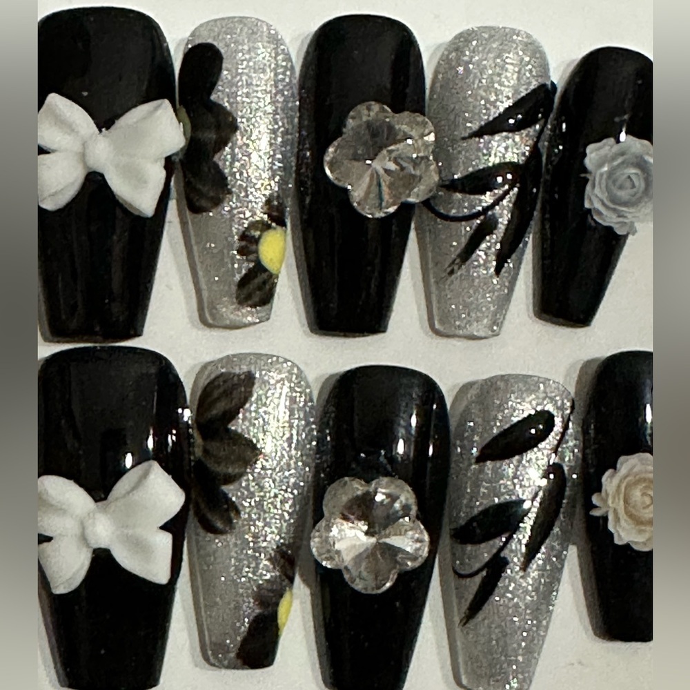 Black and Silver Nail hand painted Art Set - Picture 1 of 2